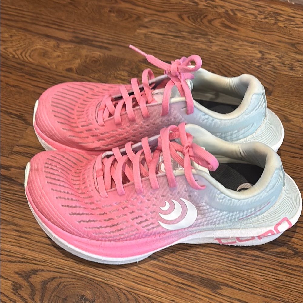 Topo Athletic Shoes Specter 2